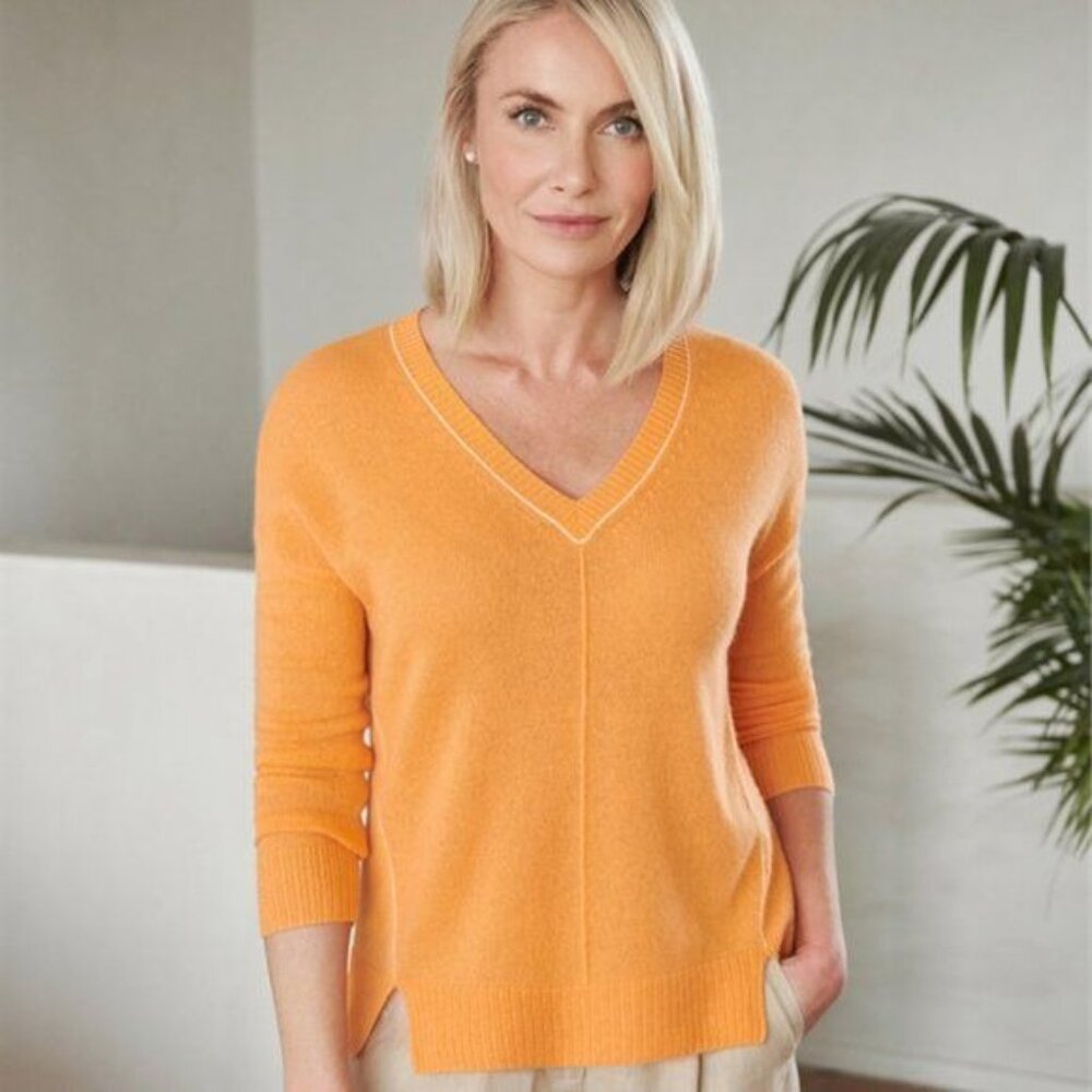 Pure Cashmere Gassato Tipped V Neck Sweater - Picture 4 of 8